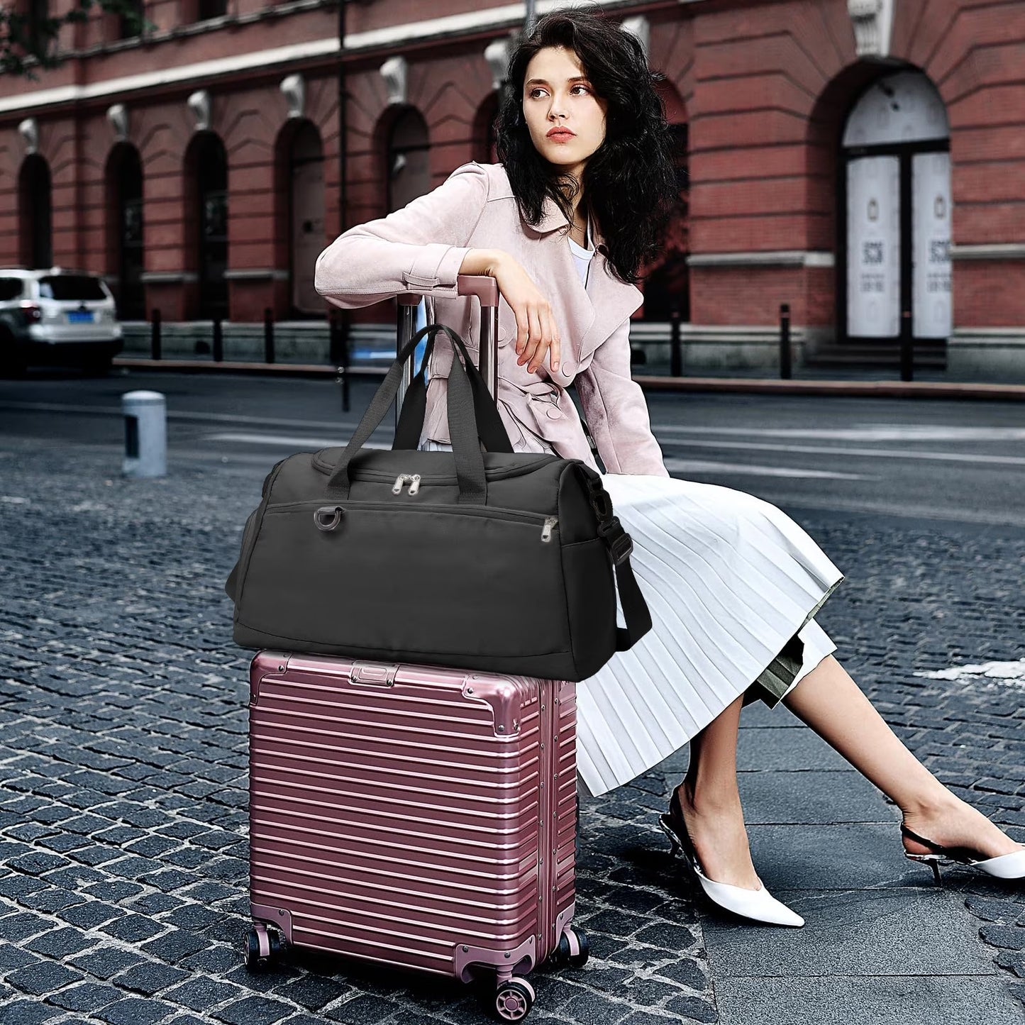 Ultimate Waterproof Travel Duffle Bag with Shoe Compartment - Perfect for Gym, Sports, and Weekend Getaways in Sleek Black Design